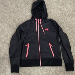 North Face windbreaker, like new condition!